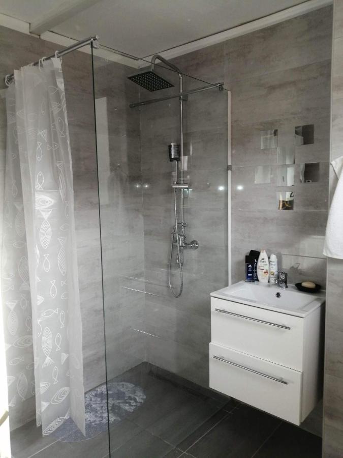 Horvath Apartman Daire Kestel Dış mekan fotoğraf