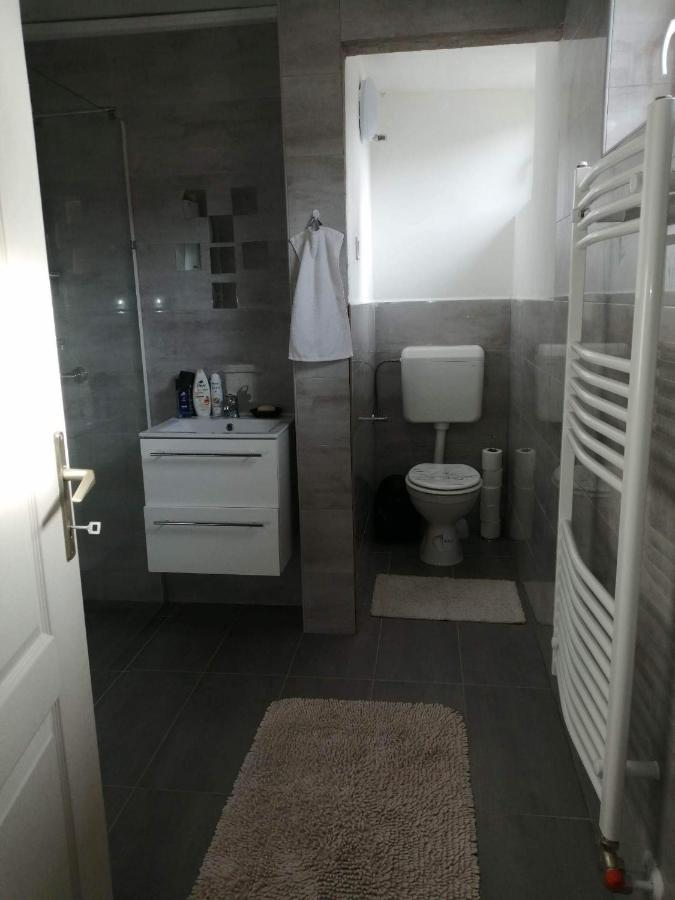 Horvath Apartman Daire Kestel Dış mekan fotoğraf